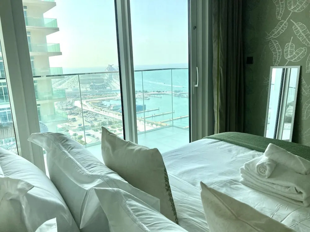 Дубай: Luxury Seaview With Balcony Sunrisebay Marina