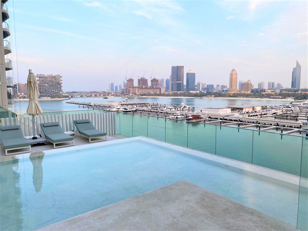 Дубай: Luxury Seaview With Balcony Sunrisebay Marina