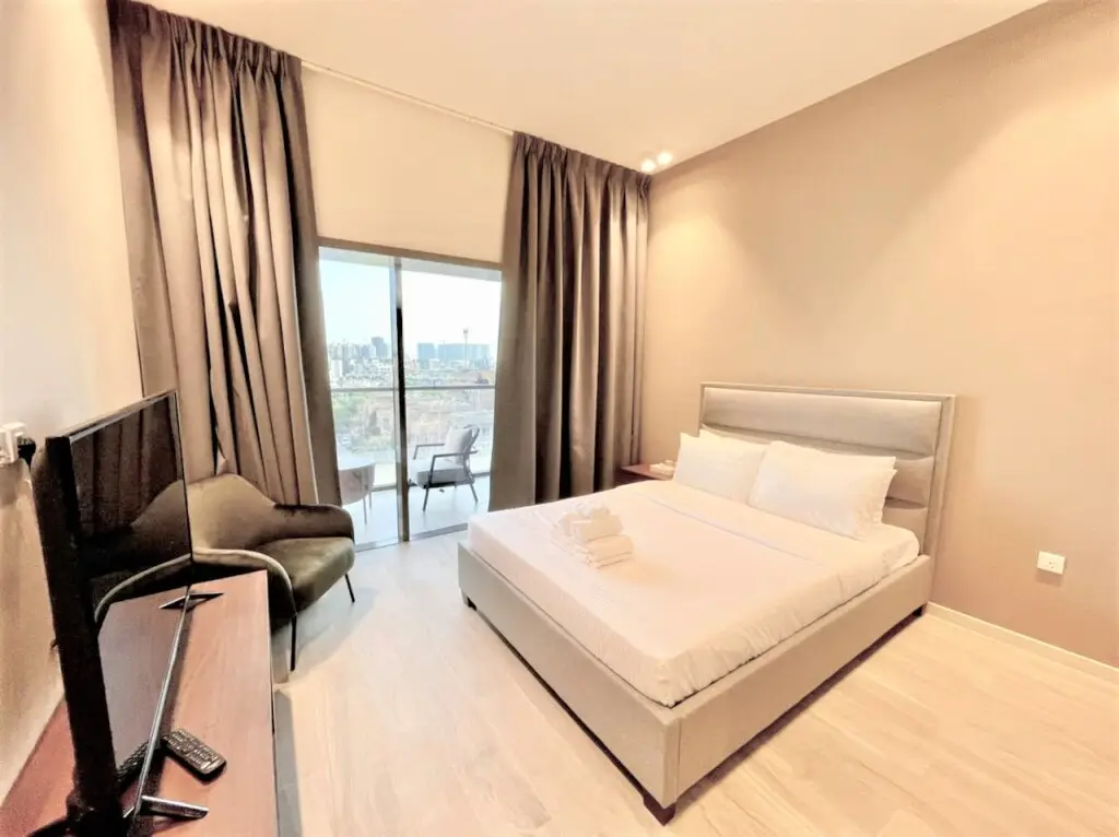 Дубай: Brand new Studio With Balcony at Park View