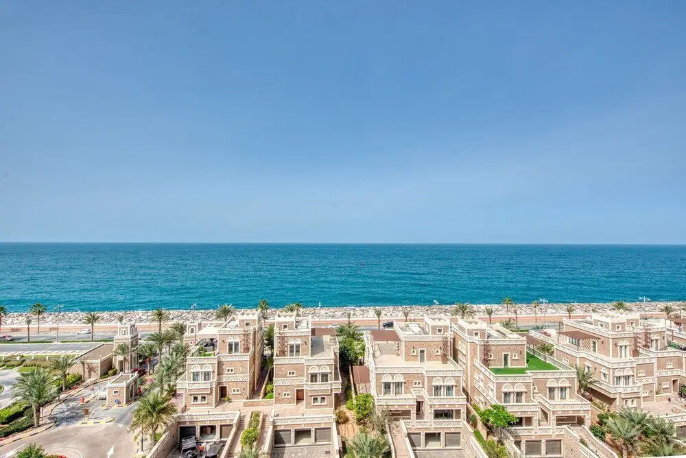 Maison Privee - Luxury Palm Penthouse with Beach & Sea View — фото 1