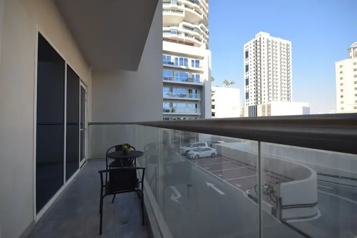 Дубай: Regent Court 114