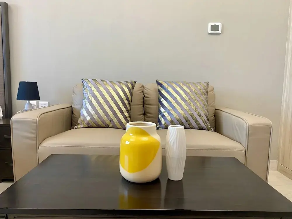 Дубай: Marco Polo - Elegant Studio with Burj Khalifa Views & Balcony