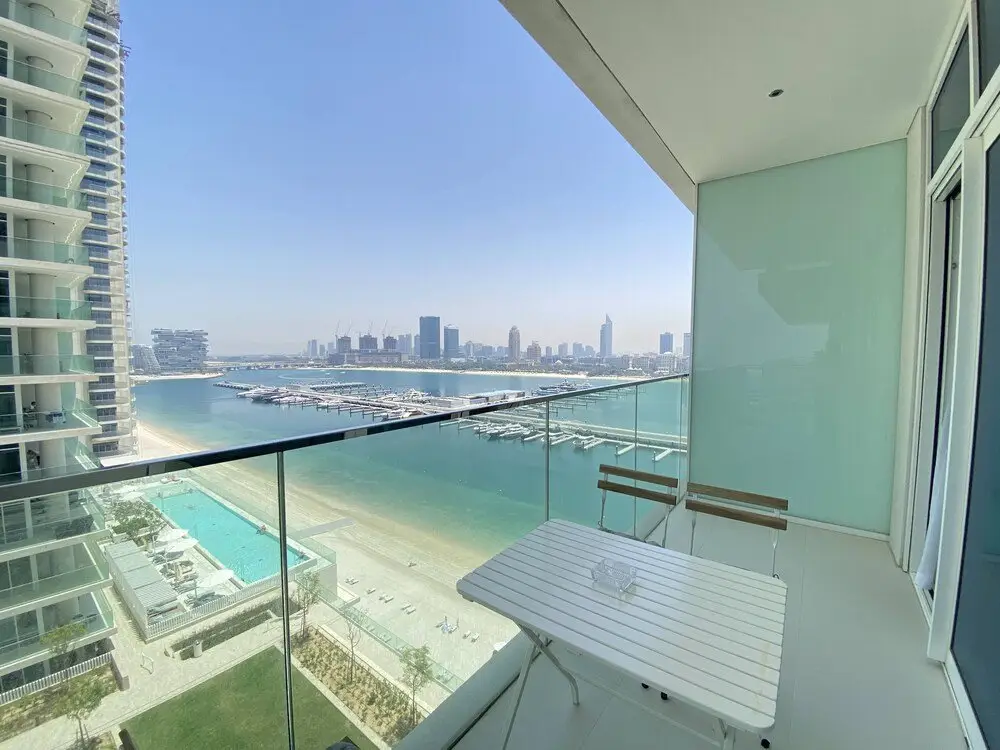 Дубай: Sun Rise Bay Emaar Beach Front