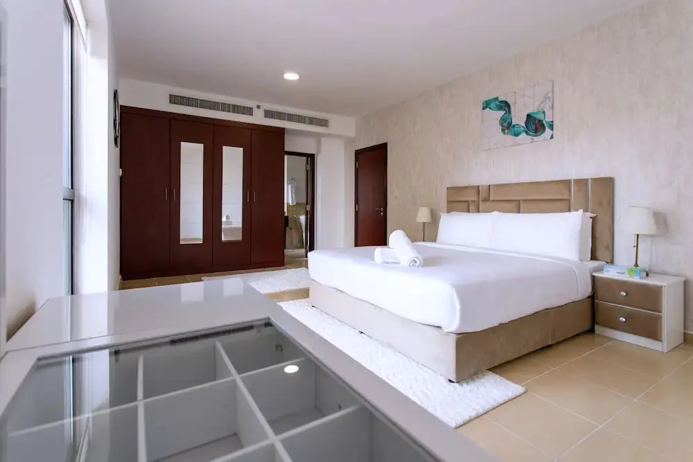 Дубай: Spacious 2 bedroom with Amazing Marina View Rimal JBR