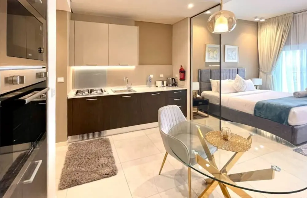 Дубай: Fully furnished Studio
