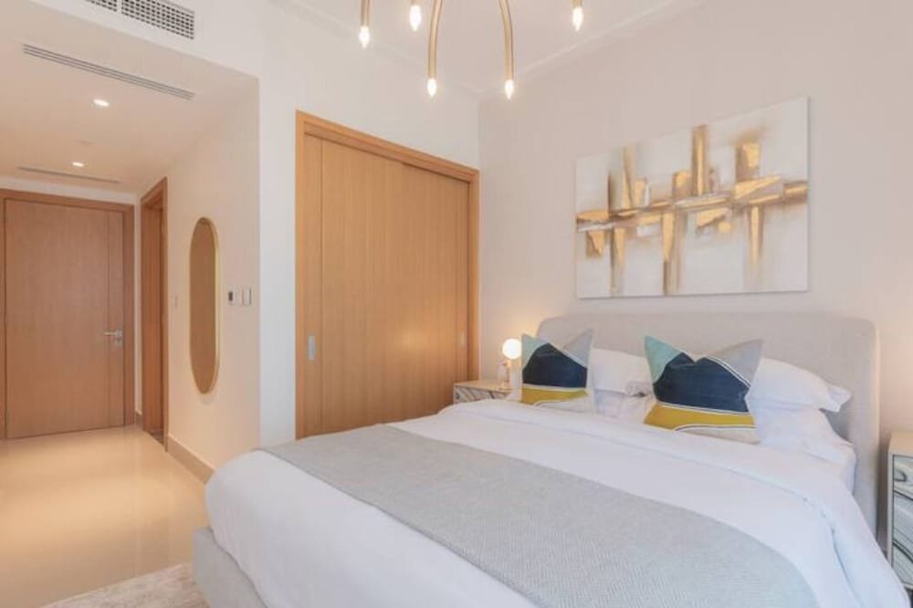 Дубай: Boutique Living - Opera 3704