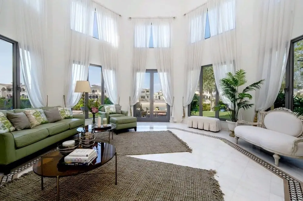 Дубай: Beautiful 7 Bedrooms Villa A10