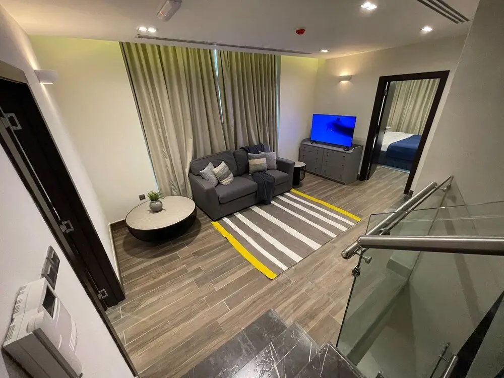 Дубай: Best Townhouse On Jcv 4 Bedrooms With Jacuzzi