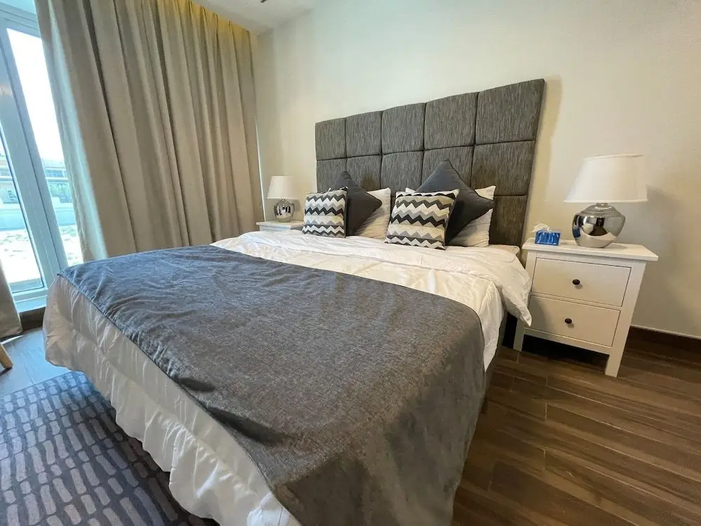 Дубай: Best Townhouse On Jcv 4 Bedrooms With Jacuzzi