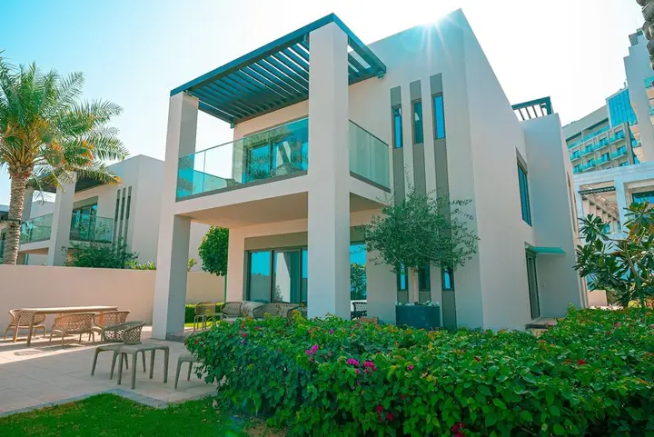 Аль-Ака: The Address Villas