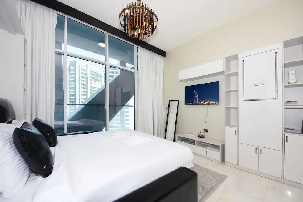 Studio Apartment in Bayz Tower — фото 1