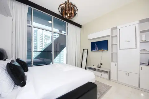 Studio Apartment in Bayz Tower — фото 1