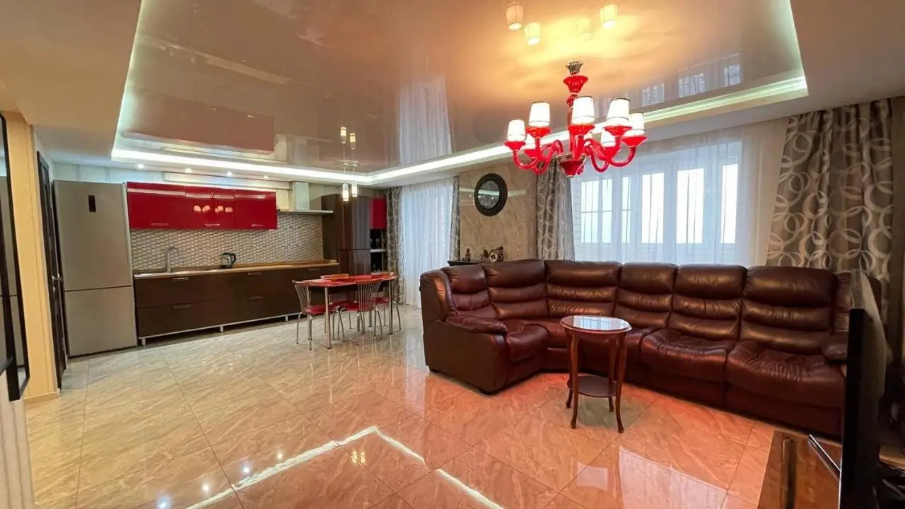 Тула: Толстой Red