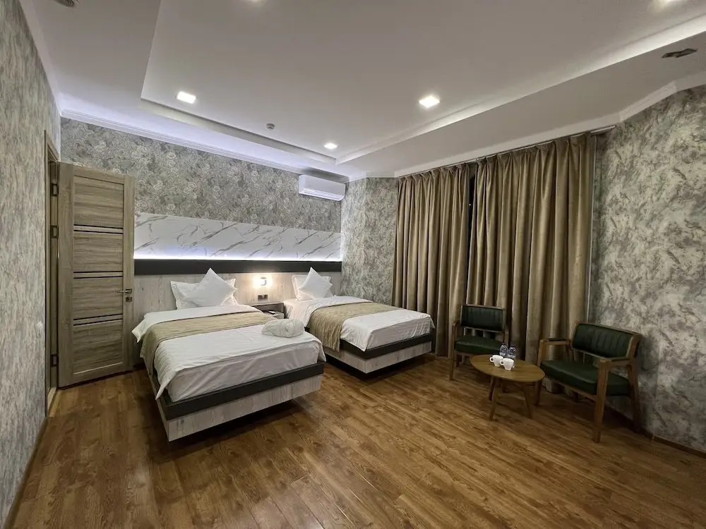 Ташкент: Ada Hotel