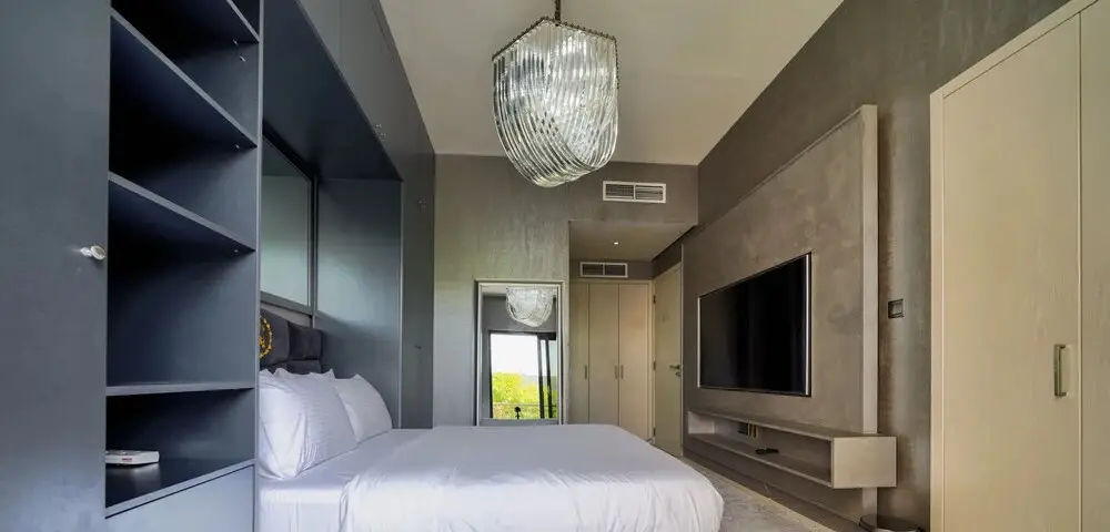 Дубай: KOHH – 3BR Townhouse in Claret