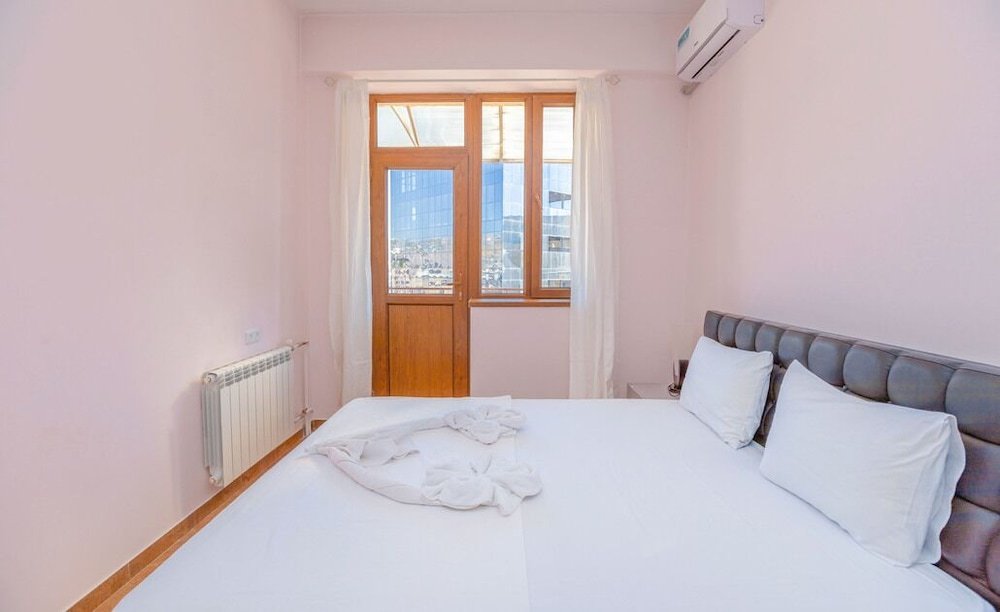 Ереван: Stay Inn на ул. Амиряна, 4/6