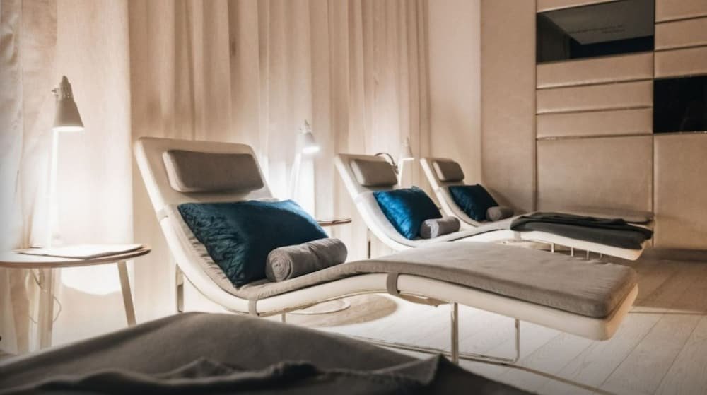 Дубай: Business Bay Paramount Towers 1BR