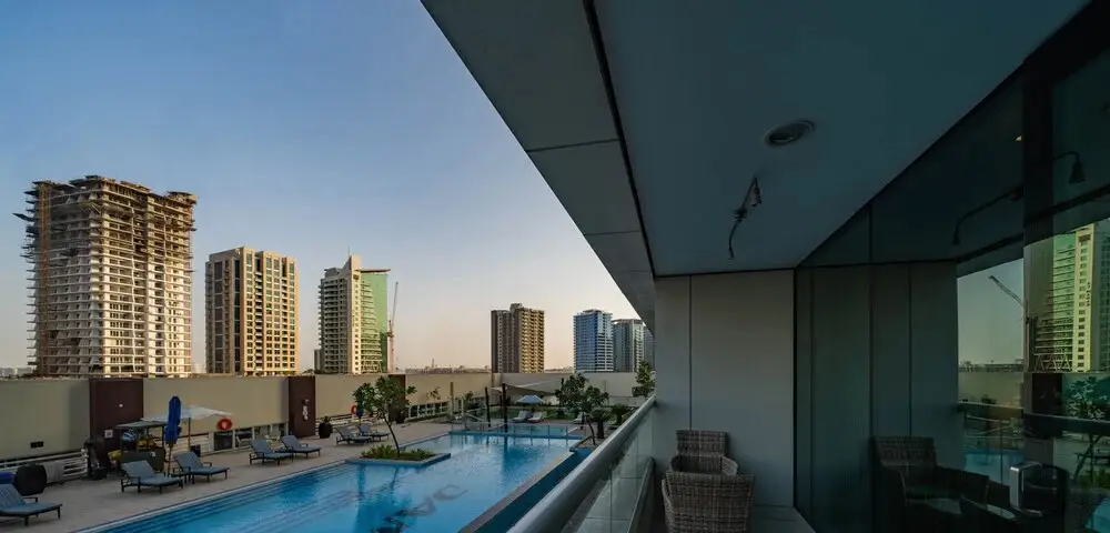 Дубай: KOHH – Studio in DAMAC Maison Canal Views