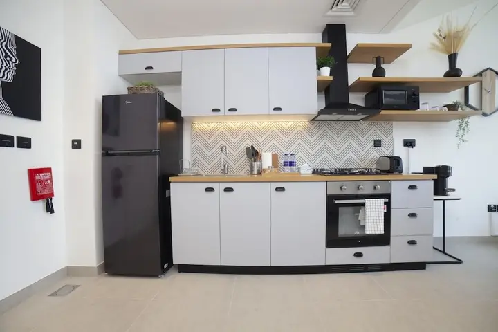 Дубай: Modern Boho 1BR Sleeps4 Balcony Pool Gym Dxbhills