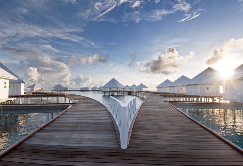 Атолл Алиф-Алиф: Diamonds Thudufushi Beach And Water Villas