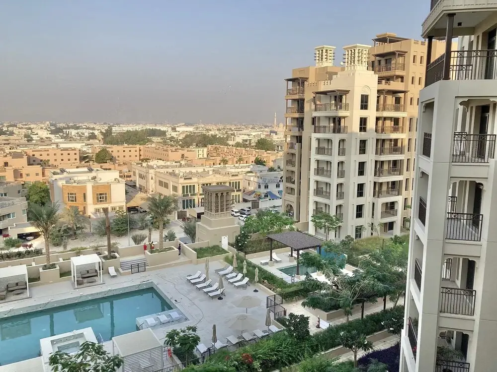SuperHost - Lavish Condo with Burj View, Steps From Sea — фото 1