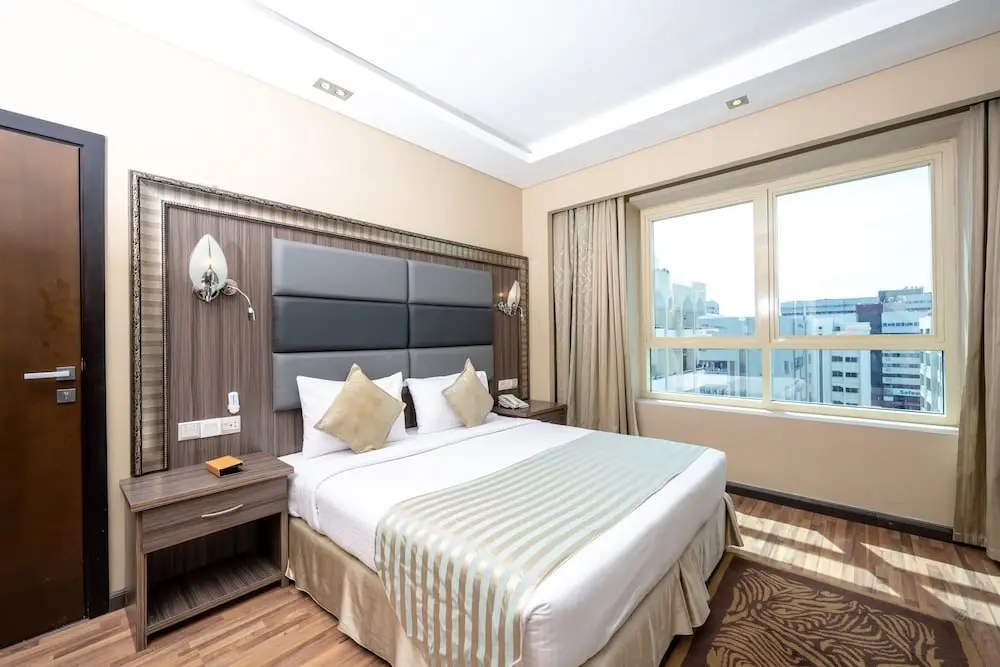 Дубай: Pearl Swiss Hotel