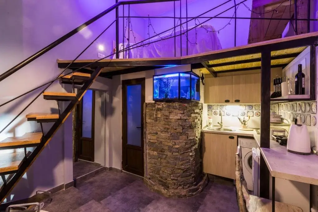 Тбилиси: City center, small and cozy apart