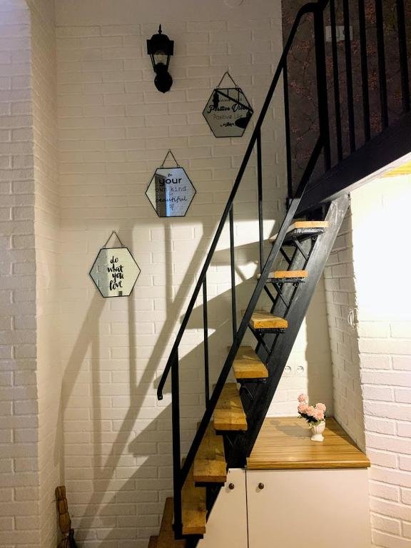 Тбилиси: Tiny Apartment in Italian Courtyard