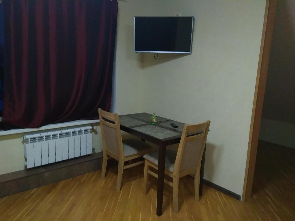 Ждановичи: Room in the Country House