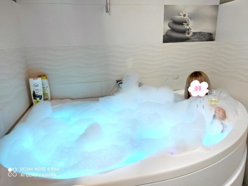 Минск: VIP studio Jacuzzi City center