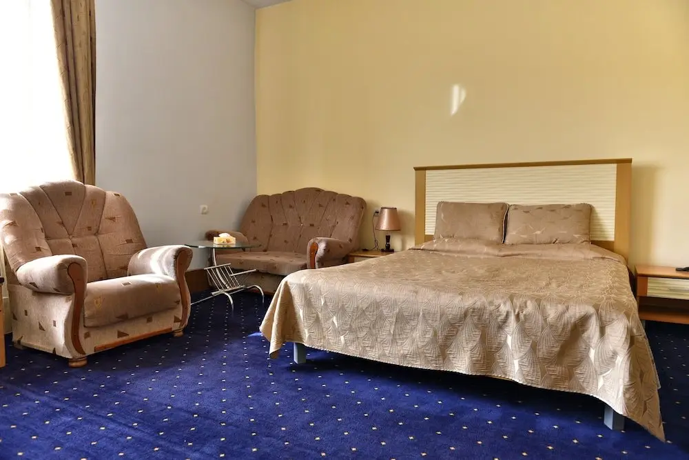 Дилижан: GreenWood Hotel