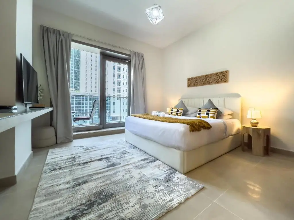 Дубай: FAM Living - Sparkle Tower - Marina View
