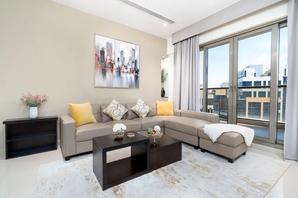 Дубай: Whitesage - Wide City Views From This Large Condo With Balcony
