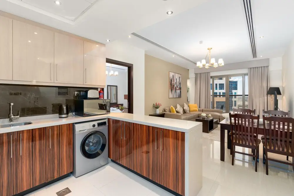 Дубай: Whitesage - Wide City Views From This Large Condo With Balcony
