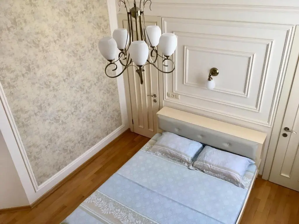 Батуми: Light Apartment on Rustaveli Avenue