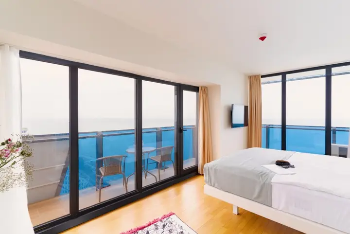 Батуми: Апарт-отель G-Point City Beach
