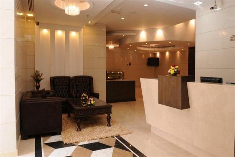 Дубай: Time Square Hotel