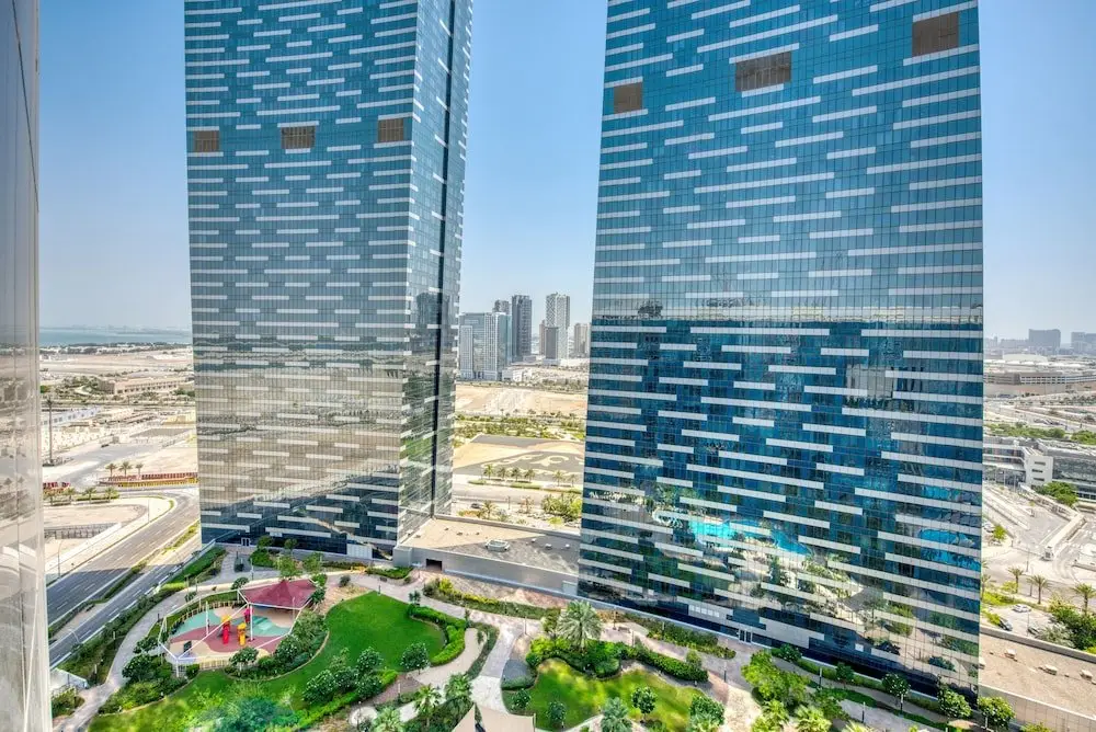 Абу-Даби: Capital Living On Reem: The Arc Towers