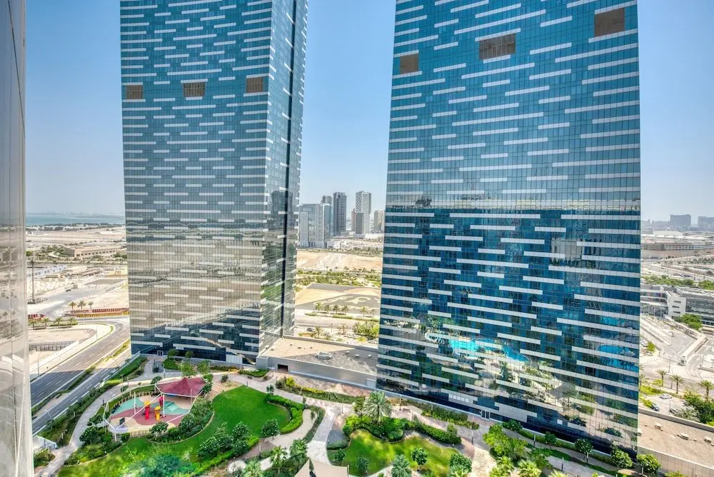 Абу-Даби: Capital Living On Reem: The Arc Towers