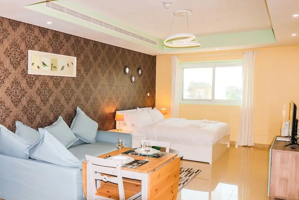 Дубай: Studio Apartment in Hercules Tower