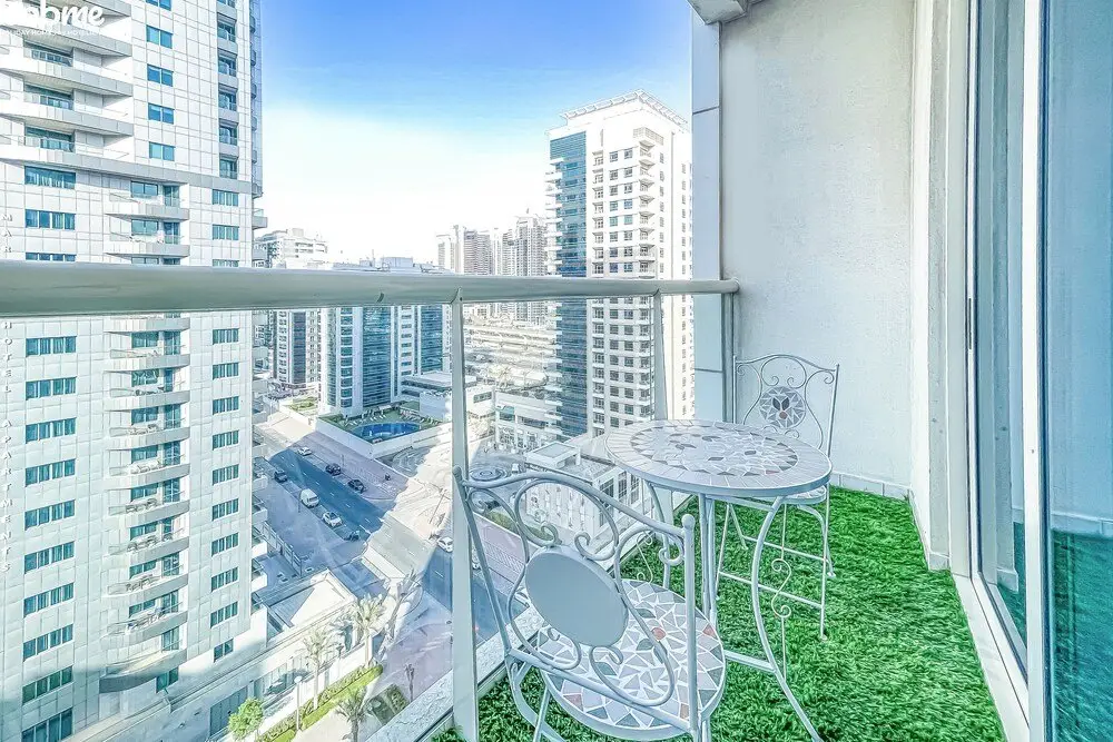 Дубай: Marina Views Tower A-1111