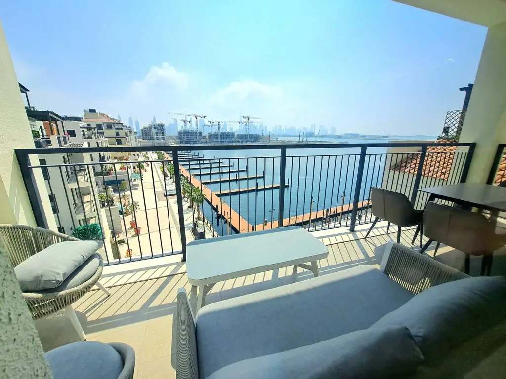 Дубай: Апартаменты PalmBay 4 BR La Mer Sea View
