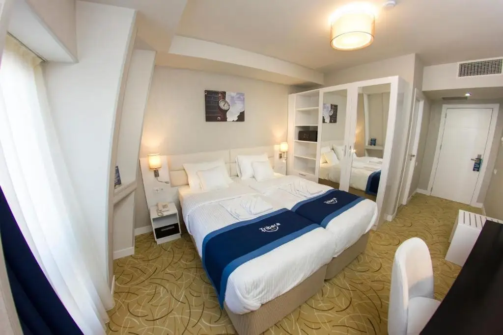 Тбилиси: Hotel Tribeca Mimino
