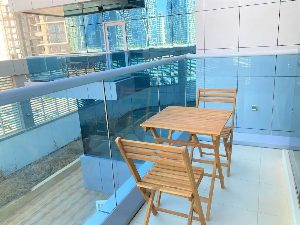 Дубай: Gorgeous 1B With Balcony in Business Bay