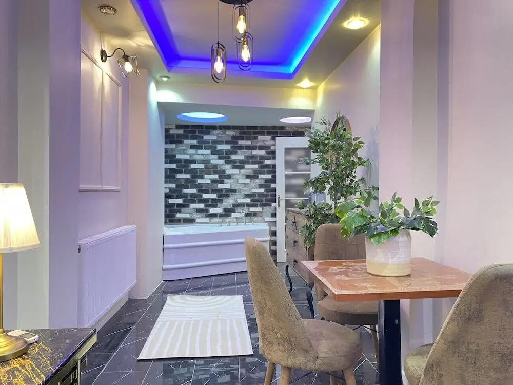 Стамбул: Refreshing Duplex Flat With Jacuzzi in Sisli
