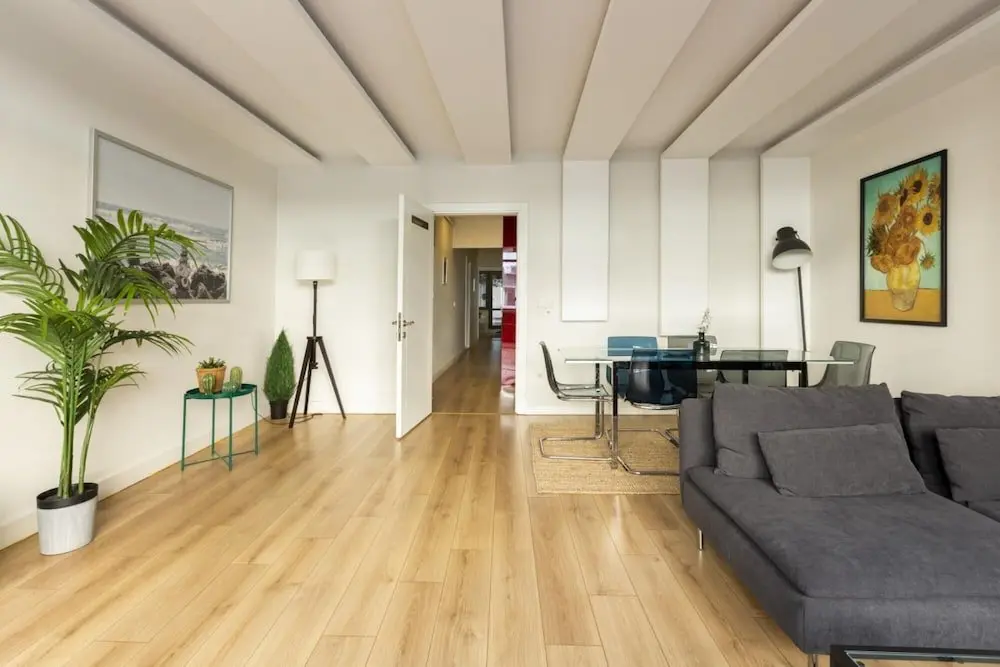 Стамбул: Sleek and Central Flat With Backyard in Besiktas