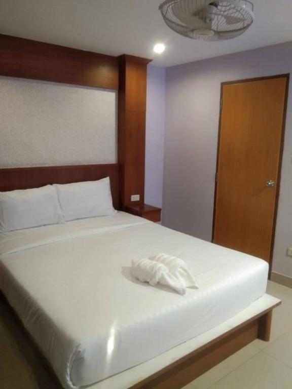 Паттайя: Lucky Inn Residency