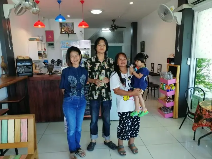 Районг: Aekkalukthai Hostel Rayong