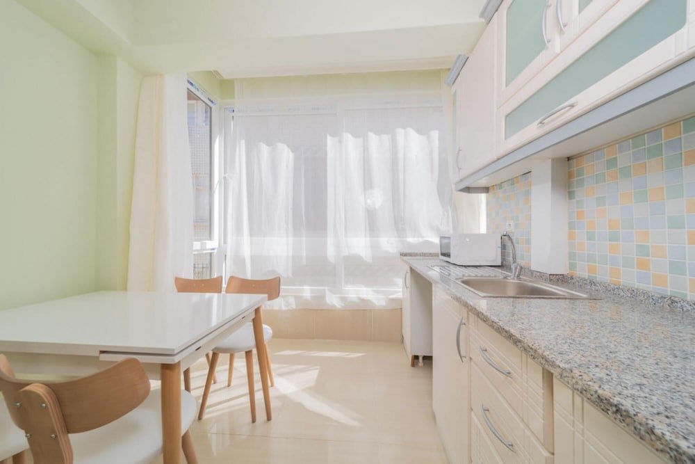 Flat With Sea View and Balcony in Alanya — фото 1