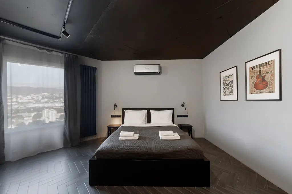 Сочи: Апартаменты Red Apartments Виктория Осень